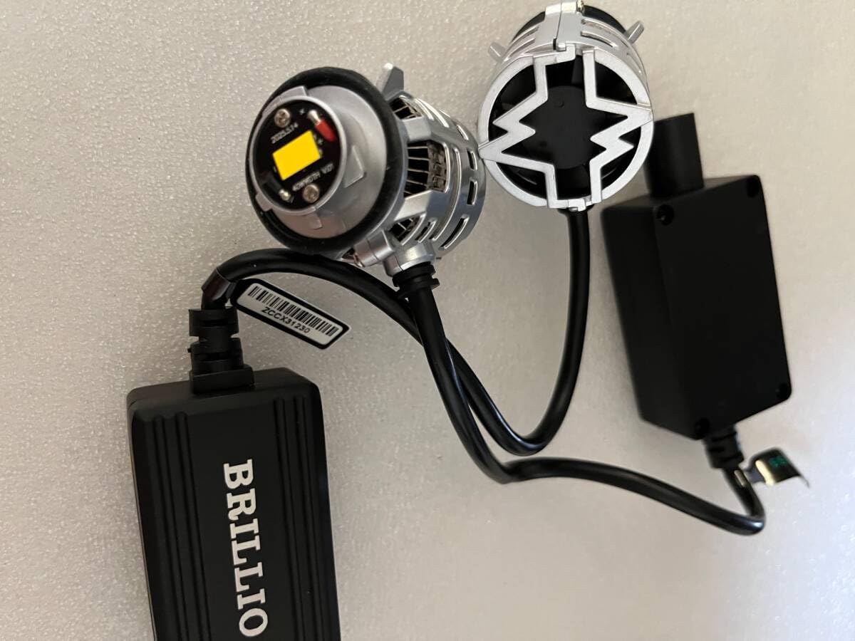 宇宙一番明るい　L1B/LEDフォグ14000LM　ハイエース/GL　イエロー Amazon.co.jp: 宇宙一明るいL1B ledフォグ BRILLIO純正交換用